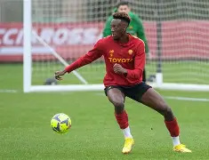 今夜马赛强势反弹罗马队长鼓劲，网友：曼联集结日官宣签约